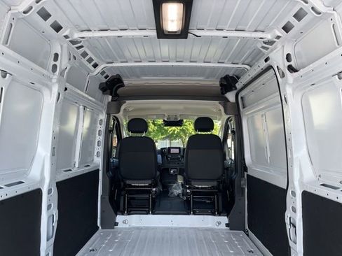 New 2025 RAM ProMaster 2500 w/ Convenience Group image 18