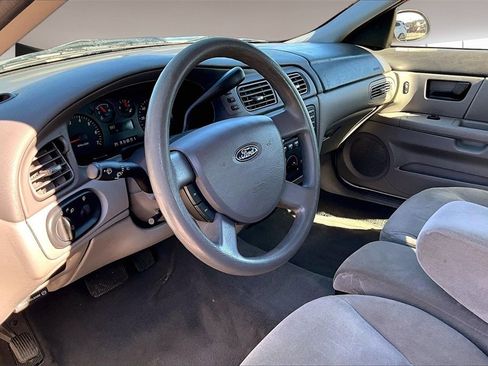 Used 2007 Ford Taurus SE image 11