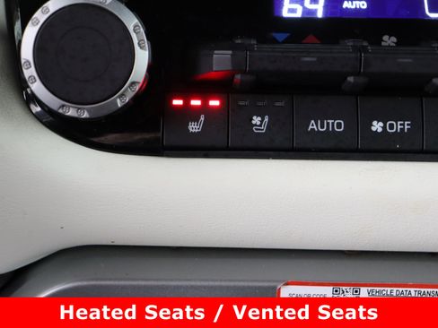 Used 2025 Toyota Sequoia Capstone image 22