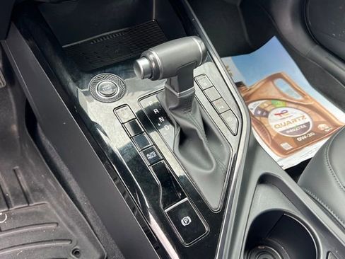 Certified 2023 Kia Niro EX FWD image 17