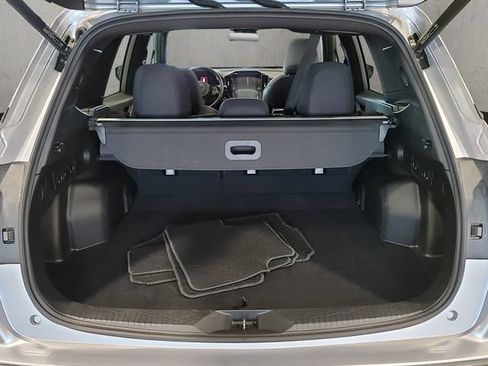 Used 2025 Subaru Forester Premium AWD/4WD image 20