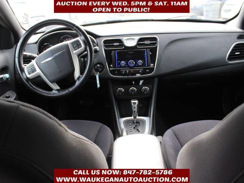 Used 2013 Chrysler 200 Touring w/ Cold Weather Group image 8