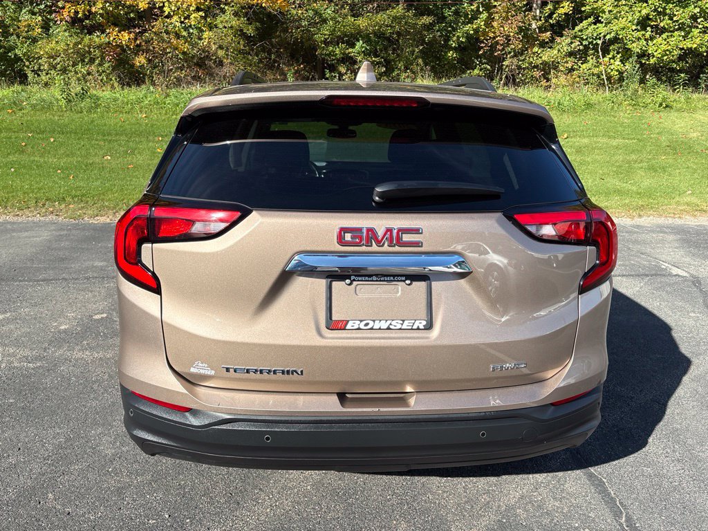 Used 2018 GMC Terrain SLE w/ Driver Convenience Package AWD/4WD image 4