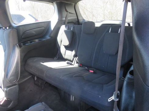 Used 2018 Chrysler Pacifica Touring Plus w/ S Appearance Package image 21