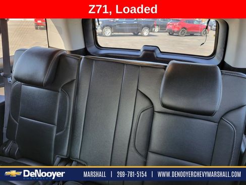 Used 2018 Chevrolet Suburban LT image 23