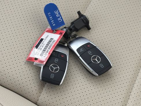Used 2024 Mercedes-Benz GLE 350 4MATIC image 25