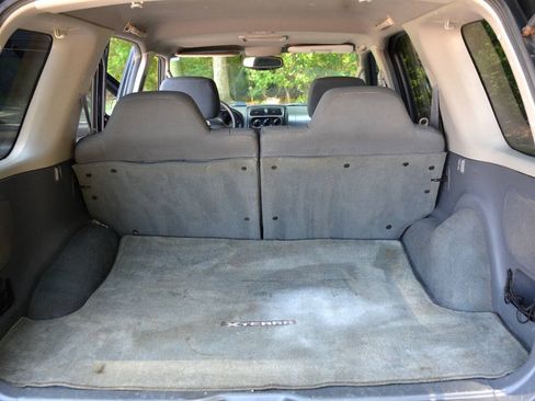 Used 2004 Nissan Xterra XE RWD image 7