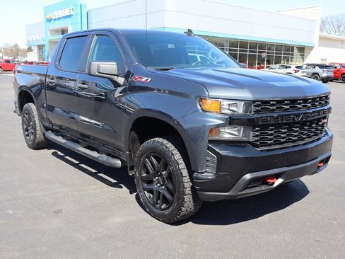 Used 2021 Chevrolet Silverado 1500 Custom Trail Boss w/ Safety Confidence Package image 2