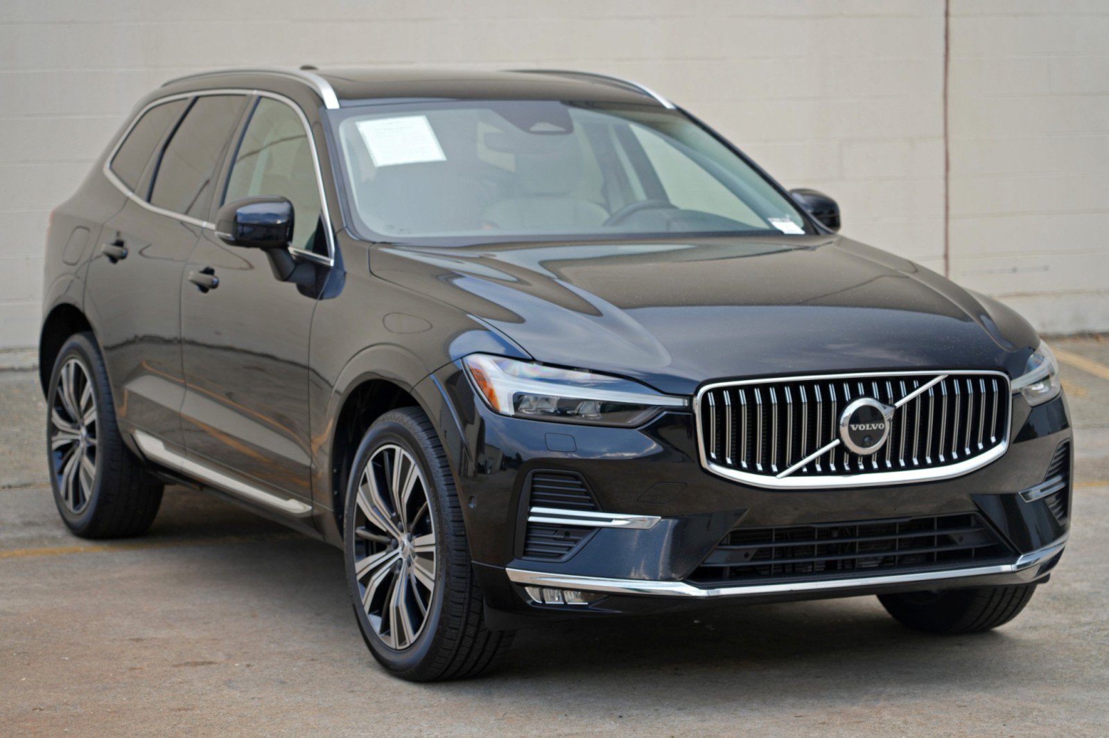 Used 2023 Volvo XC60 B5 Plus w/ Protection Package Premier FWD image 56