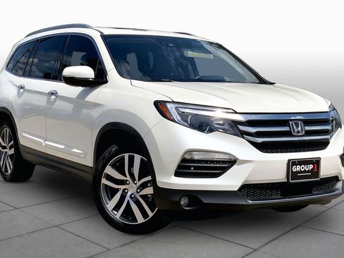 Used 2016 Honda Pilot Elite image 3
