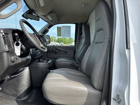 New 2025 GMC Savana 3500 w/ Power Convenience Package image 16
