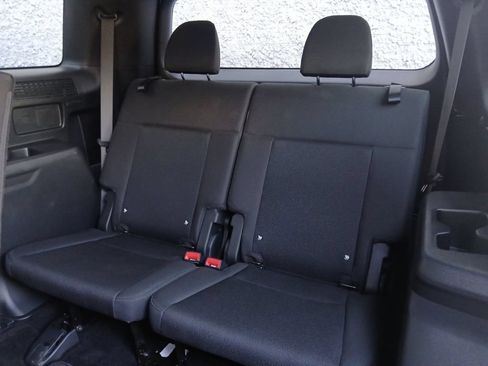 Used 2025 Hyundai Santa Fe SE AWD/4WD image 5