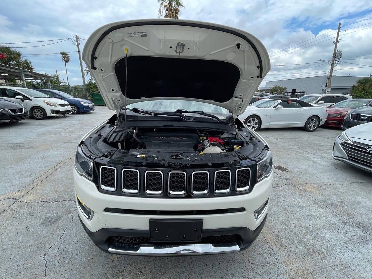 Used 2020 Jeep Compass Limited AWD/4WD image 18