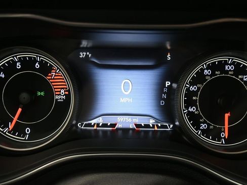 Used 2019 Jeep Cherokee Limited w/ Trailer Tow Group image 12