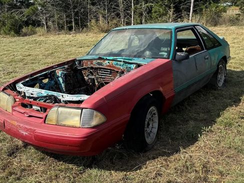 Used 1992 Ford Mustang LX image 1