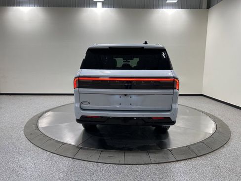 New 2026 Lincoln Navigator L Reserve AWD/4WD image 7