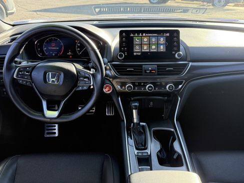 Used 2018 Honda Accord Sport image 22