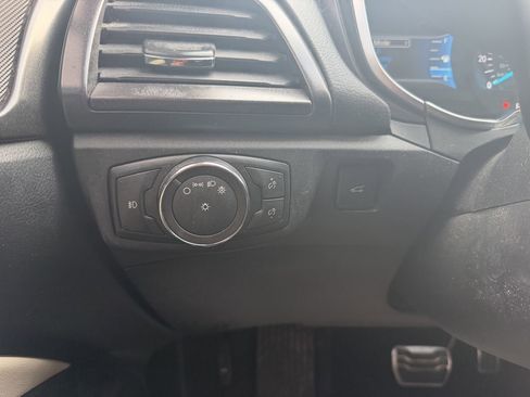 Used 2018 Ford Fusion Titanium AWD/4WD image 29
