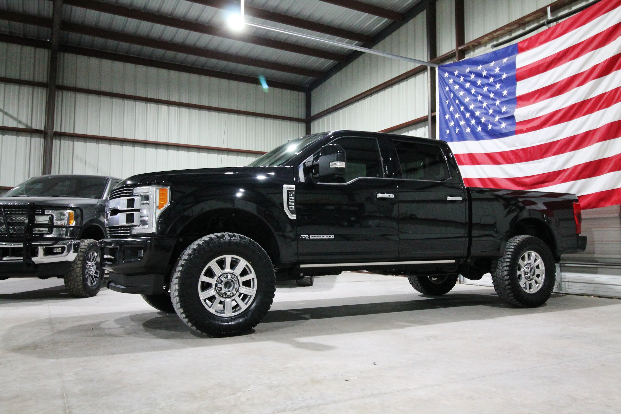 Used 2019 Ford F250 Limited AWD/4WD image 4