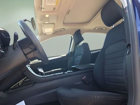 Used 2016 Ford Fusion SE image 9