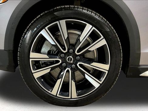 Certified 2026 Volvo V60 B5 Cross Country Ultra w/ Climate Package AWD/4WD image 34