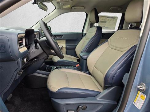 New 2026 Ford Maverick Lariat image 4