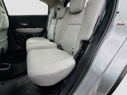 Used 2021 Honda HR-V LX image 18