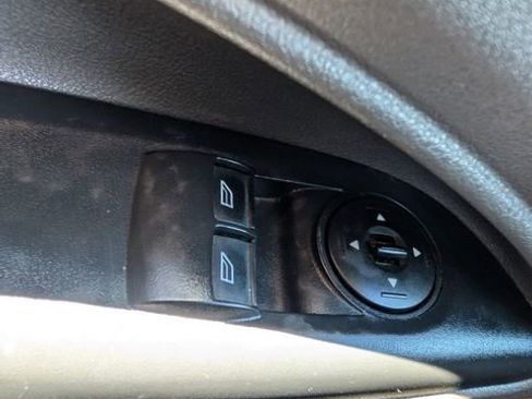 Used 2019 Ford Transit Connect XLT FWD image 28