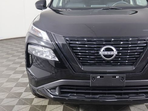 Used 2023 Nissan Rogue SV w/ SV Premium B Package image 13