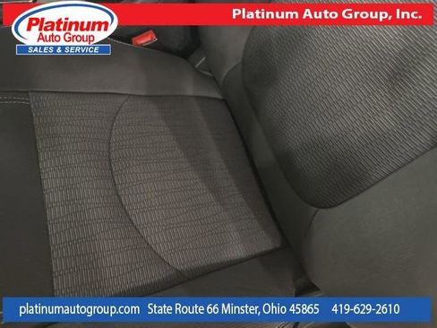 Used 2017 Chevrolet Traverse LT image 12