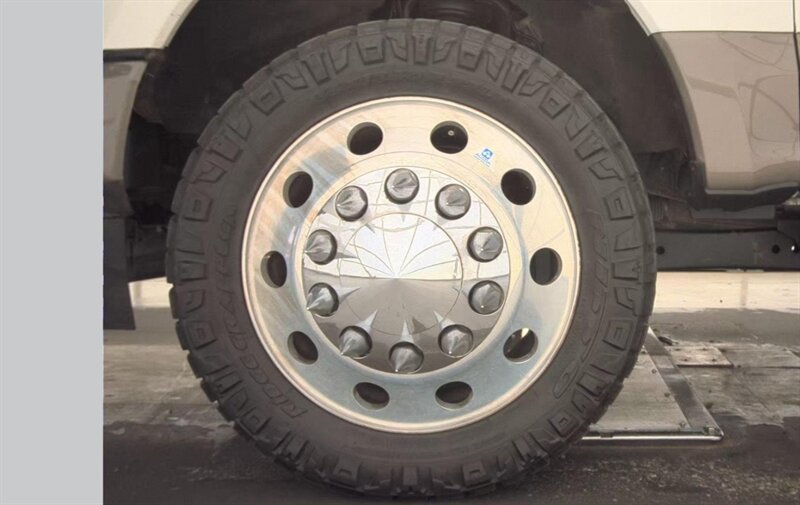 Used 2022 Ford F350 King Ranch w/ FX4 Off-Road Package AWD/4WD image 5