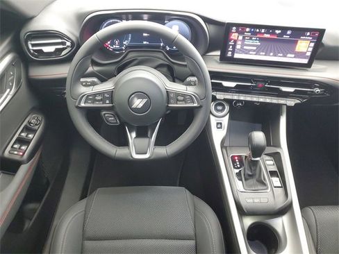 Used 2024 Dodge Hornet GT w/ GT Blacktop Package image 17