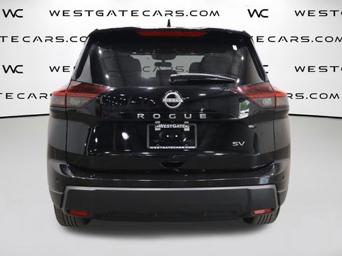 Used 2024 Nissan Rogue SV FWD image 7