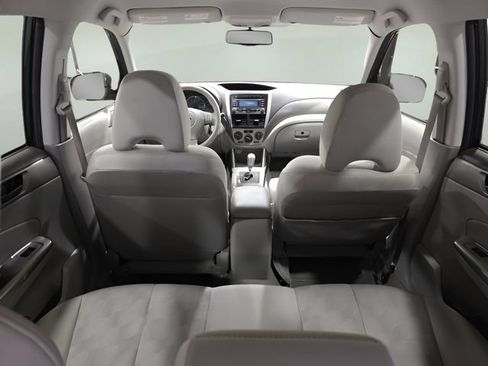 Used 2010 Subaru Forester 2.5X AWD/4WD image 15
