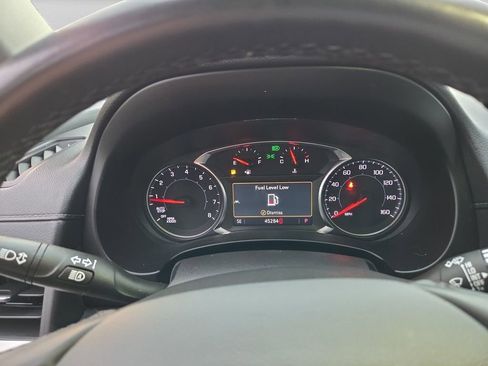 Used 2024 GMC Terrain SLT AWD/4WD image 22