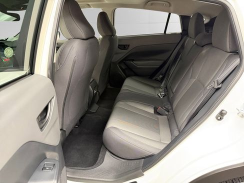 Used 2025 Subaru Crosstrek 2.0i Premium image 13