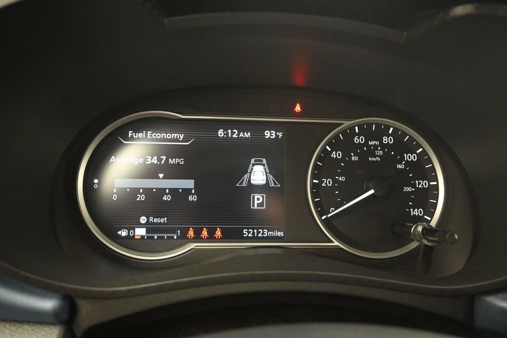 Used 2025 Nissan Versa SV FWD image 14