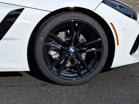 New 2026 BMW Z4 sDrive30i w/ Premium Package image 8
