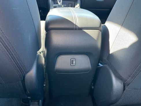 Used 2025 Nissan Sentra SV image 22