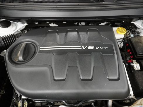 Used 2021 Jeep Cherokee Latitude Lux image 10