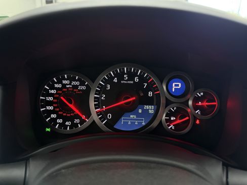 Used 2020 Nissan GT-R Premium AWD/4WD image 17