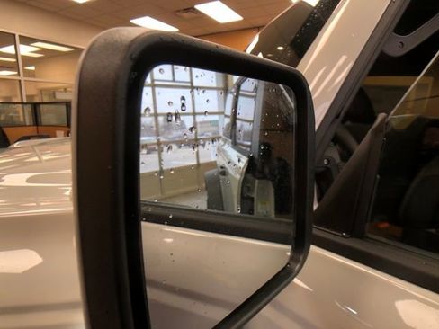 New 2026 Ford Bronco Outer Banks w/ Sasquatch Package image 23