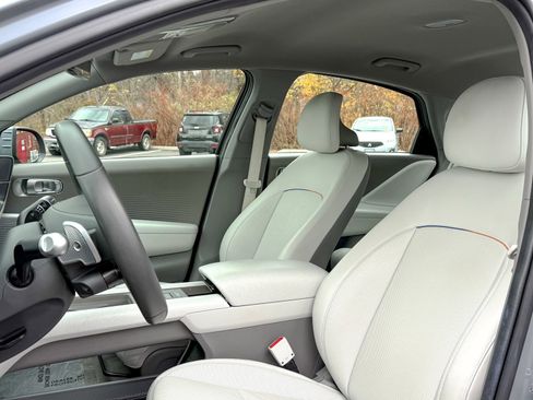 Used 2023 Hyundai Ioniq 6 SEL image 18