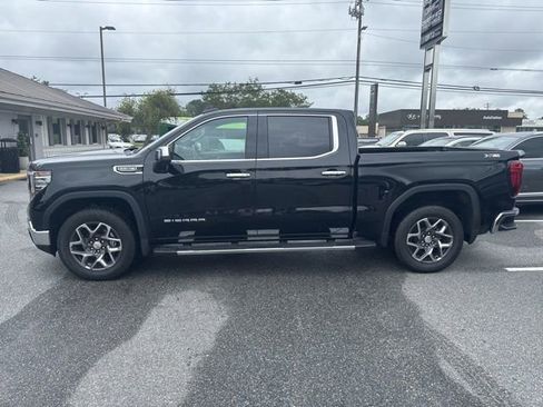 Used 2026 GMC Sierra 1500 SLT w/ SLT Premium Plus Package AWD/4WD image 2