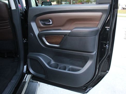 Used 2017 Nissan Titan Platinum Reserve image 25