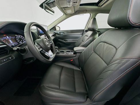 Used 2024 Nissan Altima 2.0 SR image 21