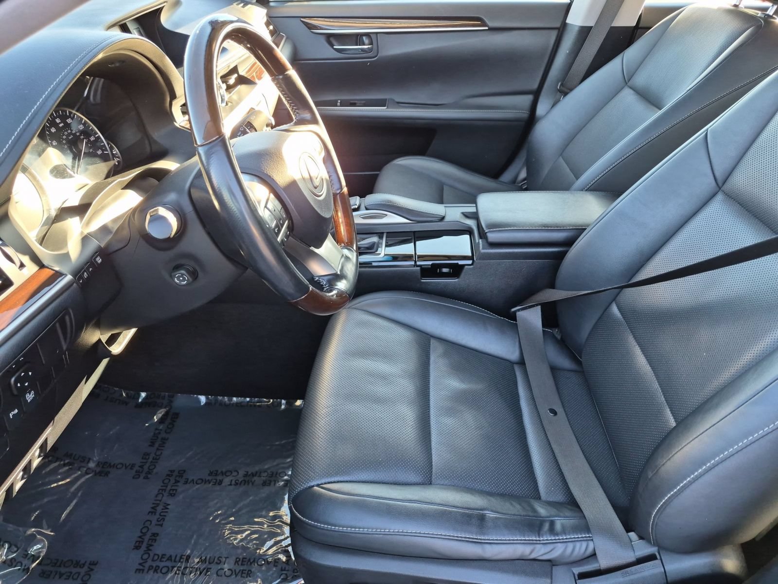 Used 2016 Lexus ES 300h w/ Navigation System Package FWD image 15