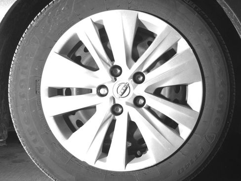 Used 2025 Nissan Sentra S FWD image 13