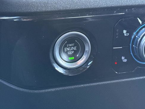 Used 2022 GMC Sierra 1500 Elevation image 12