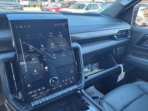 New 2026 GMC Yukon AT4 image 38